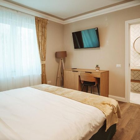 B59 Boutique Hotel Kimpulung Mołdawski Zewnętrze zdjęcie