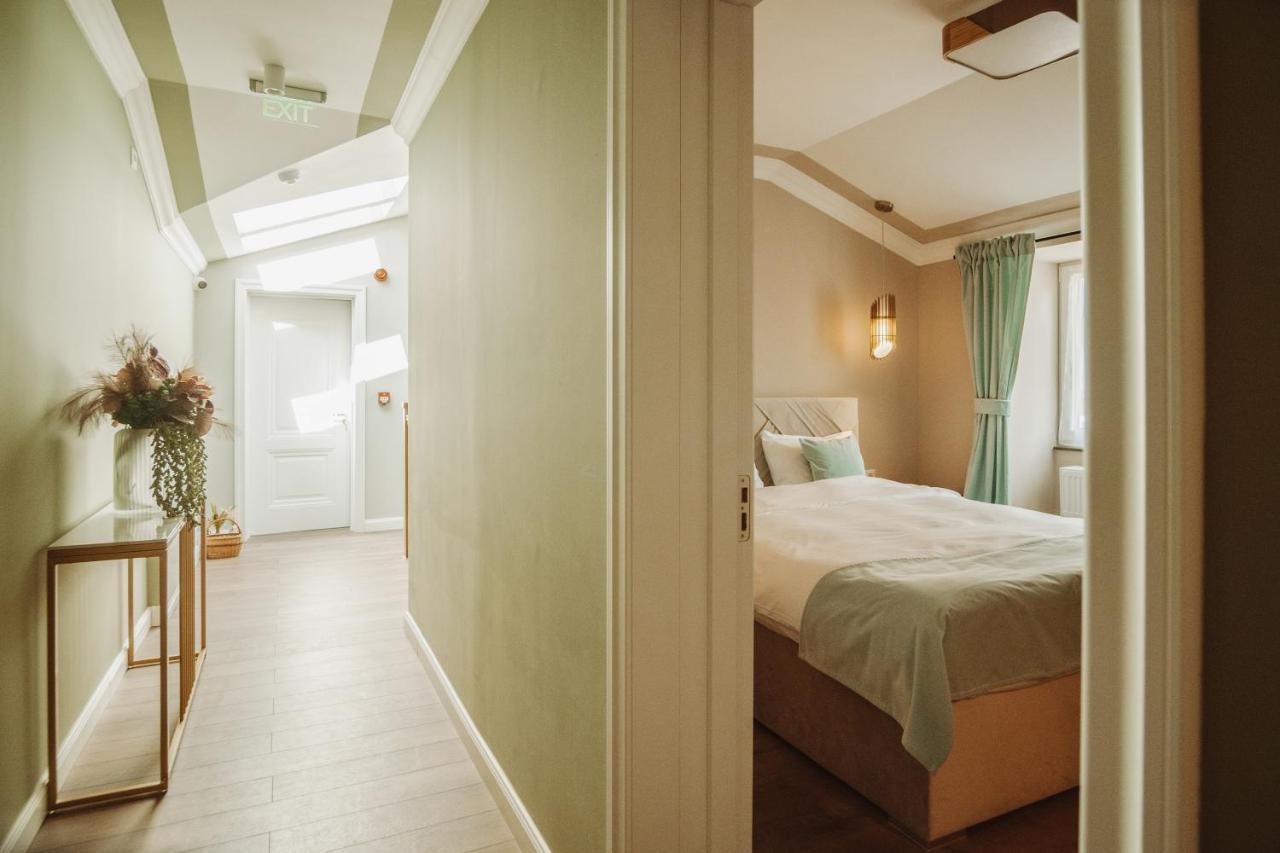 B59 Boutique Hotel Kimpulung Mołdawski Zewnętrze zdjęcie